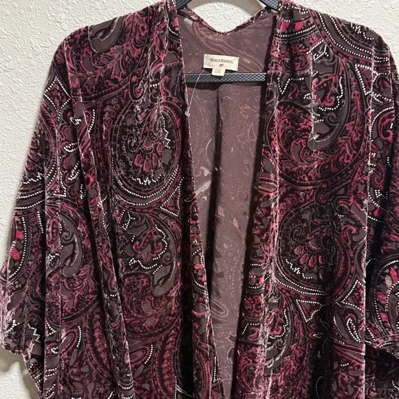 World Market Burgundy Paisley Burnout Velvet Kimono‎ Wrap One Size Open Front - Picture 6 of 9